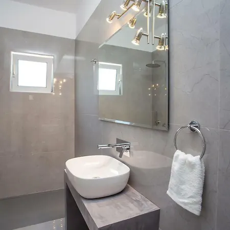 Дом отдыха Mythos Luxury Villa Фалираки