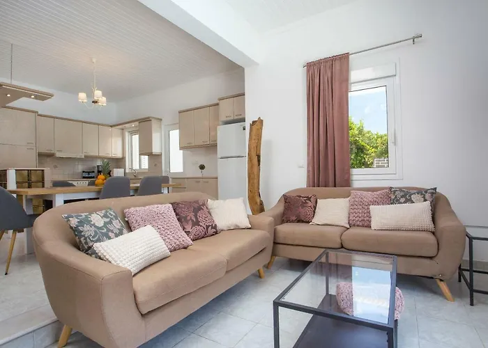 Mythos Luxury Nyaraló Faliráki