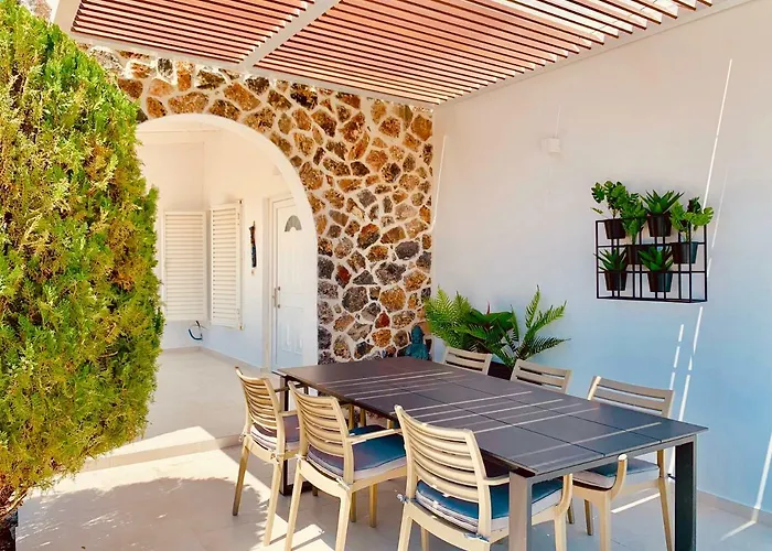 Mythos Luxury فاليراكي